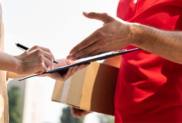 Legal & business courier — court filings, contracts, and materials